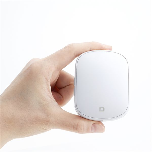 Digio2 無線充電スライド静音5ボタンBlueLEDマウス ホワイト MUS-RKF235-W