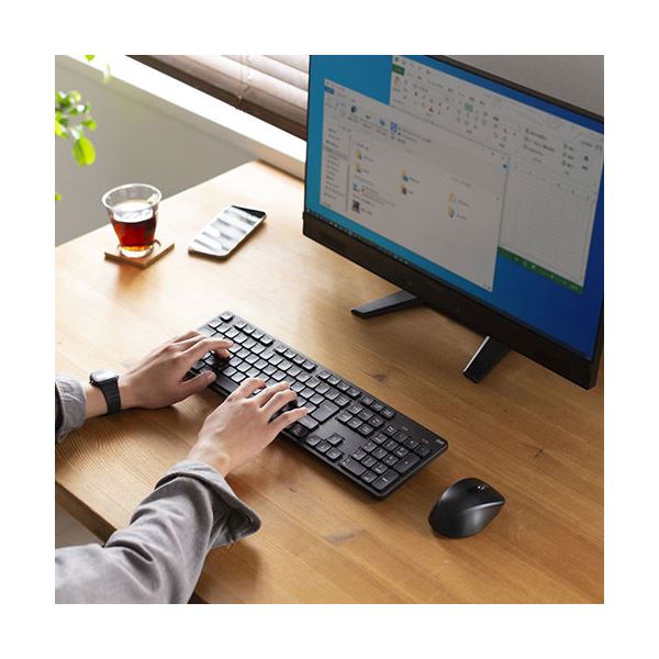 サンワサプライ 静音Bluetoothキーボード テンキーあり SKB-BT37BK